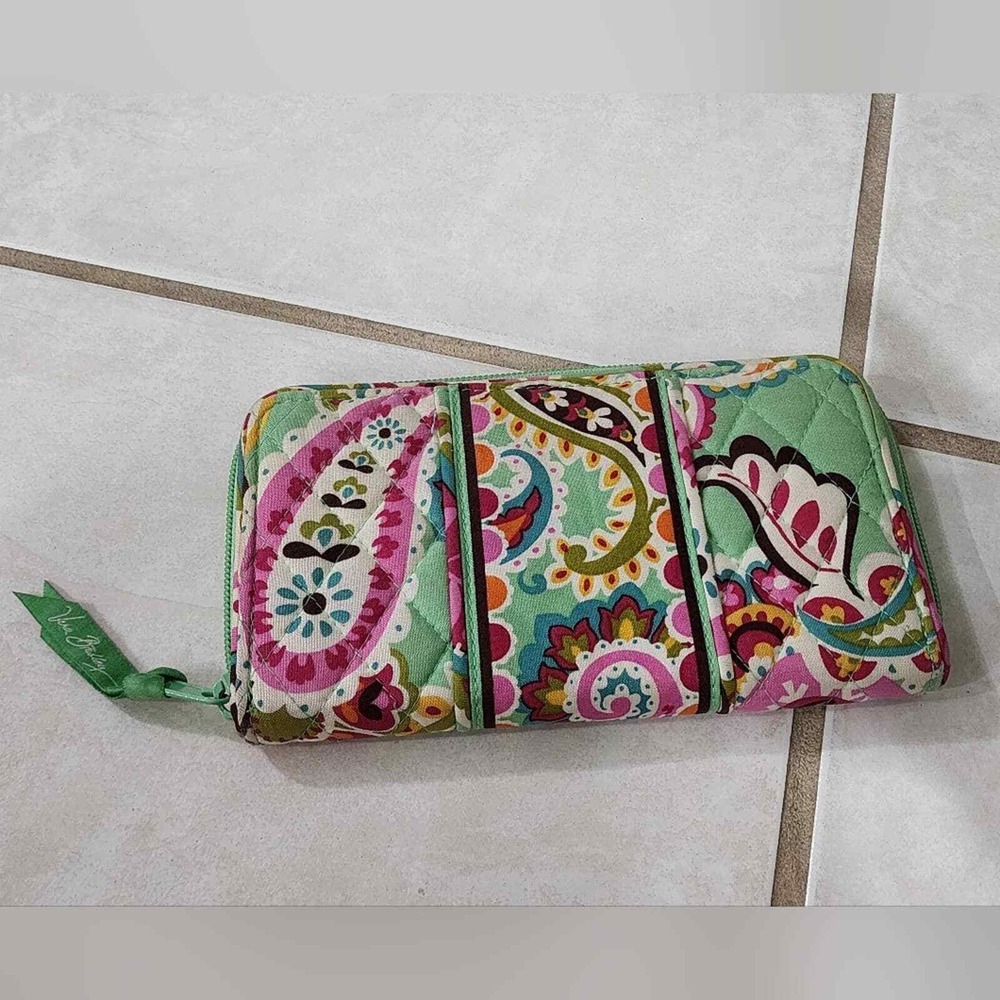 Vera Bradley Green and pink Accordion Wallet Tutti Frutti - Picture 2 of 9